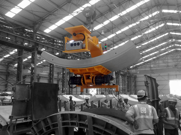 aerolift-vacuum-tilter-tunnel-segment-handling-bew-1